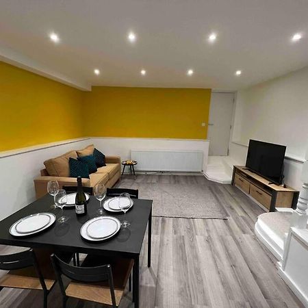 לונדון Stunning 3Br Maisonette In Brixton מראה חיצוני תמונה