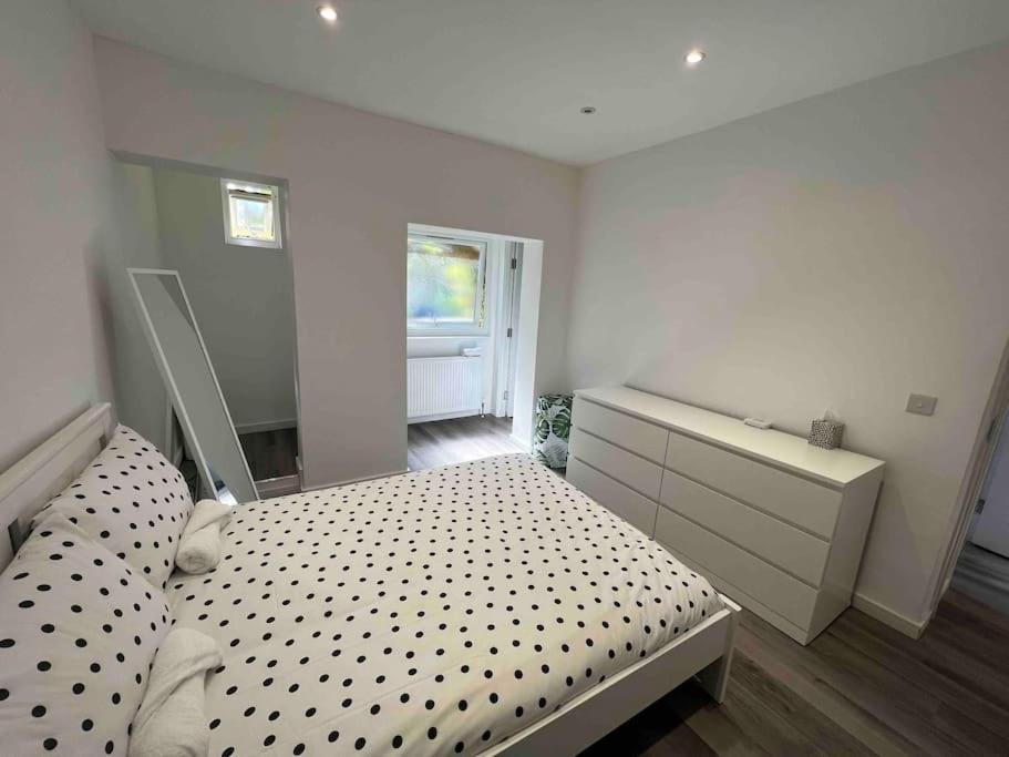 לונדון Stunning 3Br Maisonette In Brixton מראה חיצוני תמונה
